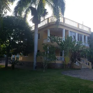 https://4-bedroom-villa-security-private-pool-ocean-view.comcaribbean.com
