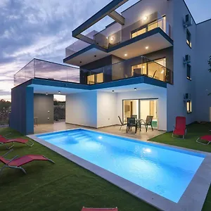 https://residence-bella-vista.hotelinzadar.com