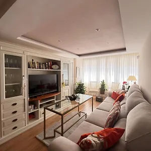 https://apartamento-nuevo-en-triana-junto-a-plaza-de-cuba.es-andalucia.com