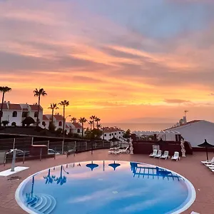 https://sunshine-beach-apartments.in-canary-islands.com